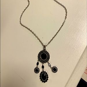 Long pendant necklace